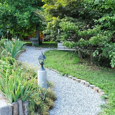 Grajski Oddih Alpstuga *